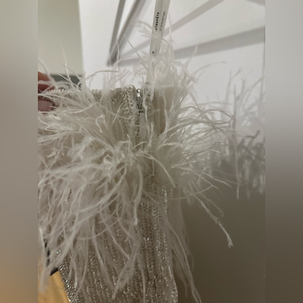 Retrofete NWT XXLarge White Sequin Feather Strapless Torin Dress - Picture 11 of 14